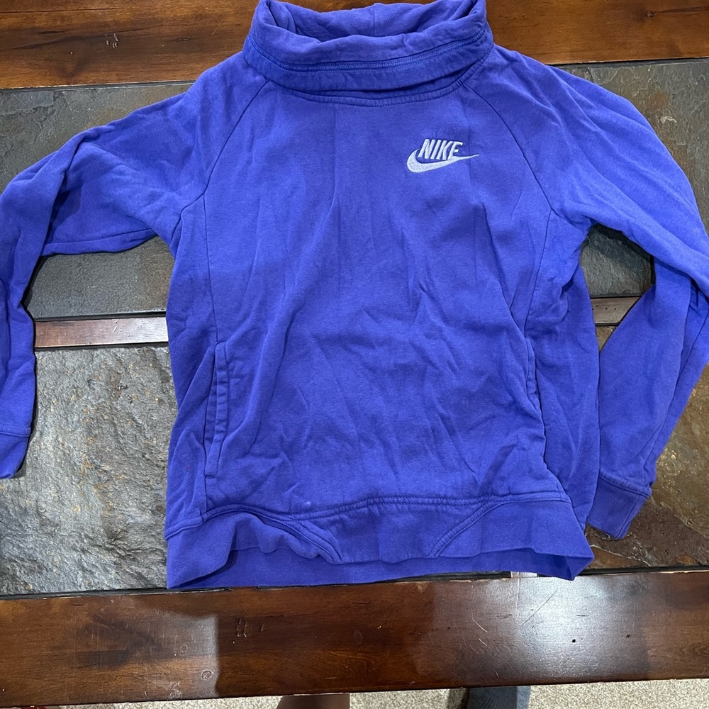 Nike sweatshirt
